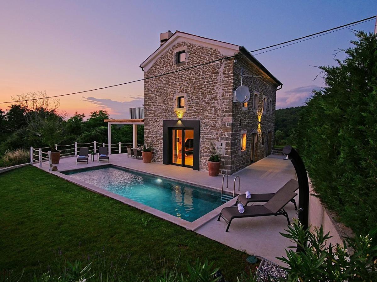 Villa Carica Krasica  Экстерьер фото